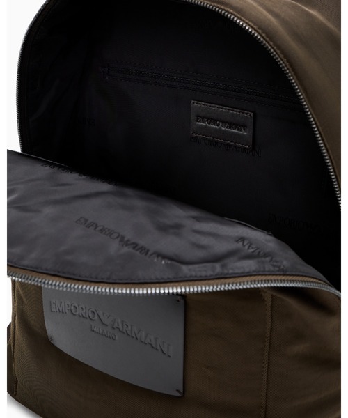 EMPORIO ARMANI（エンポリオアルマーニ）の「【エンポリオ アルマーニ】ラウンドバックパック パデッドナイロン（バックパック/リュック・メンズ・カーキ・FREE）」の6枚目の写真