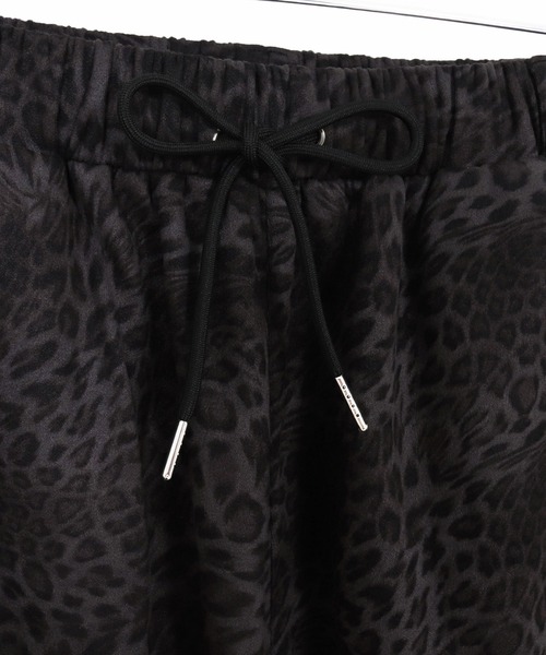 CAMBIO(カンビオ)の「mp13961- Leopard Balloon Pants レオパード柄バルーンパンツ(CAM25AW-003)(その他パンツ・メンズ・チャコール/ベージュ/ホワイト・L/M/S)」の22枚目の写真