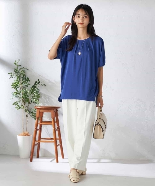 a.v.v（アーヴェヴェ）の「【接触冷感/UVカット/吸水速乾】タックチュニックカットソー（Tシャツ/カットソー・レディース・ブルー/オレンジ/ネイビー・38/36/40）」の21枚目の写真