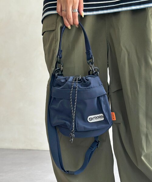 OUTDOOR PRODUCTS(アウトドアプロダクツ)の「巾着ミニショルダー(ショルダーバッグ・メンズ・ブラック/ブラウン/ネイビー・FREE)」の11枚目の写真