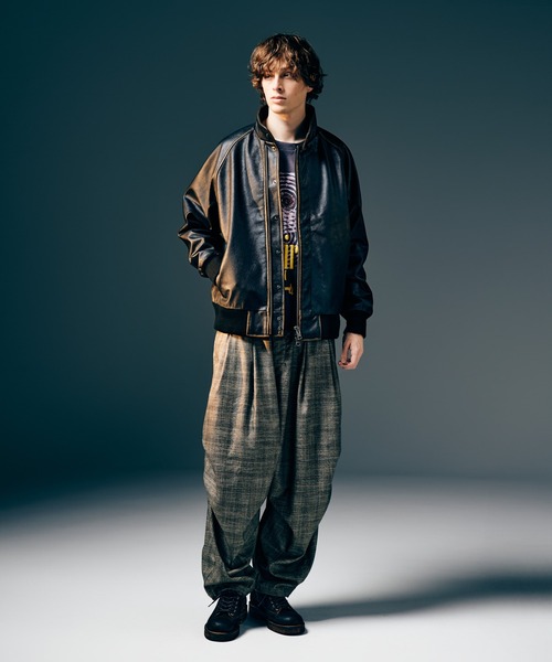 glamb（グラム）の「Leather Bomber Jacket / レザーボマージャケット（ブルゾン・メンズ・ブラック/ブラウン・S/M/L）」の12枚目の写真