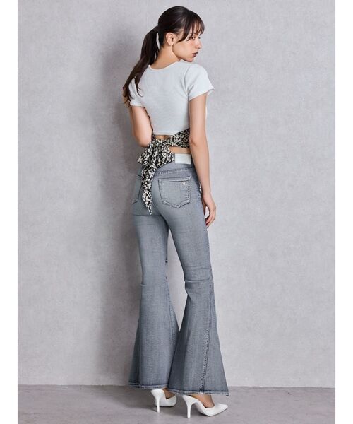 GYDA（ジェイダ）の「ハイウエストleg lengthフレアデニムパンツ（デニムパンツ・レディース・インディゴブルー/ライトブルー・X-SMALL/SMALL/MEDIUM）」の22枚目の写真