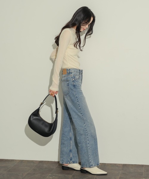 NEUNA(ヌナ)の「シアーモックネックトップス(Tシャツ/カットソー・レディース・アイボリー/ブラック/ブラウン・FREE)」の10枚目の写真