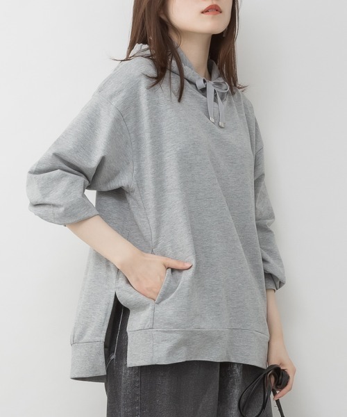 RCD(アールシーディー)の「ミニ裏毛脇スリットプルオーバーパーカー(Tシャツ/カットソー・レディース・ライトカーキ/杢グレー/ブラック・LL~3L/4L~5L/M-L)」の1枚目の写真