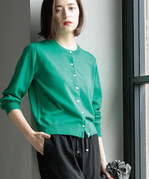 OPAQUE.CLIP（オペークドットクリップ）の「クルーニットカーディガン/エクストラファインメリノウール【THEシリーズ/洗濯機OK】（カーディガン/ボレロ・レディース・グレー/ブルー系その他7/ブラック/グリーン/ワインレッド/キャメル・38/40/36/42）」の3枚目の写真