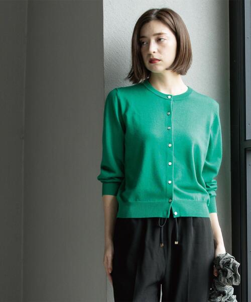 OPAQUE.CLIP（オペークドットクリップ）の「クルーニットカーディガン/エクストラファインメリノウール【THEシリーズ/洗濯機OK】（カーディガン/ボレロ・レディース・グレー/ブルー系その他7/ブラック/グリーン/ワインレッド/キャメル・38/40/36/42）」の18枚目の写真