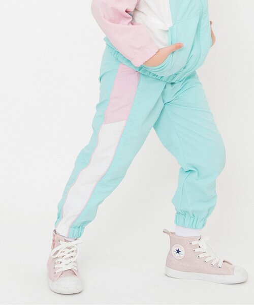 BREEZE(ブリーズ)の「【WEB限定/セットアップ可】サイド切り替えパンツ_ジュニア対応(その他パンツ・キッズ・チャコール/サックスブルー/ブラウン・150/140/130/120/110/100/90)」の3枚目の写真