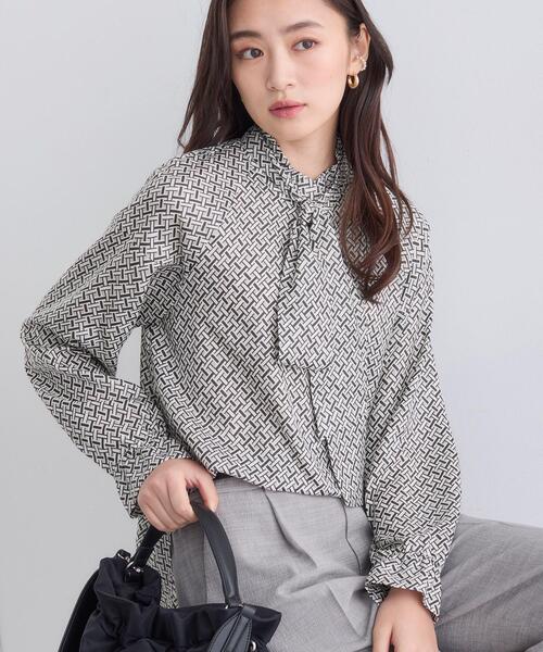 INDIVI(インディヴィ)の「ジオメプリントボウタイブラウス(シャツ/ブラウス・レディース・ホワイト/ブラック系/ベージュ系その他4・34/03/38/13/15 /05)」の9枚目の写真