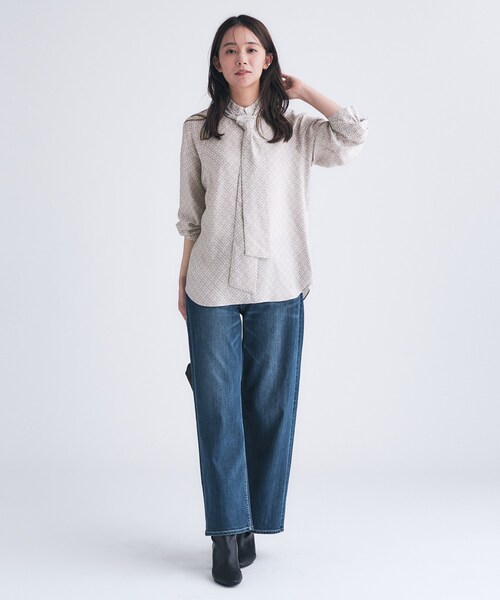 INDIVI(インディヴィ)の「ジオメプリントボウタイブラウス(シャツ/ブラウス・レディース・ホワイト/ブラック系/ベージュ系その他4・34/03/38/13/15 /05)」の18枚目の写真