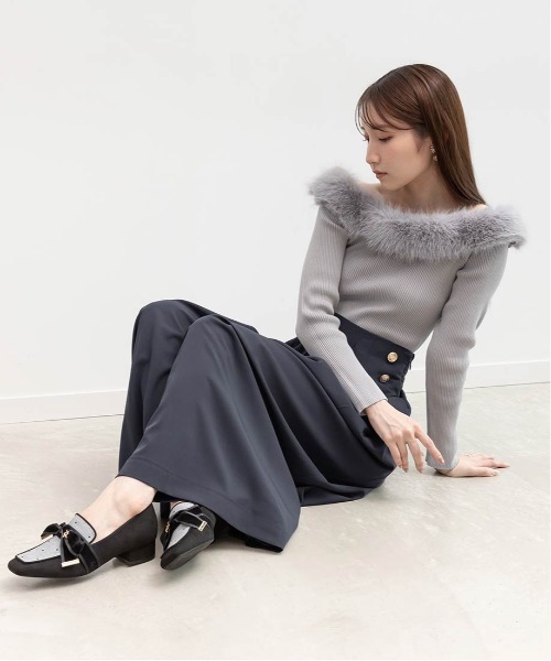 RANDA（ランダ）の「オフショルファーニットトップス（ニット/セーター・レディース・ベージュ/アイボリー/ブルー・FREE）」の5枚目の写真