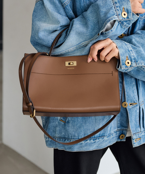 FRAMeWORK（フレームワーク）の「ORSETTO/オルセット ワンハンドルSHOULDERツキ カナグバッグ（ショルダーバッグ・レディース・キャメル/ブラウン・FREE）」の22枚目の写真