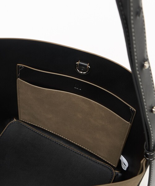 ＆MyuQ（アンドミューク）の「【別注】＜&MyuQ＞CARNA バッグ（トートバッグ・レディース・ブラック/モカ・FREE）」の15枚目の写真