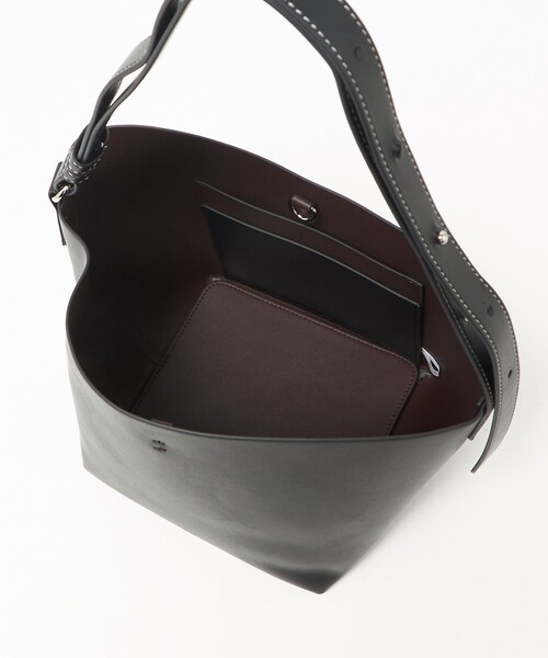 ＆MyuQ（アンドミューク）の「【別注】＜&MyuQ＞CARNA バッグ（トートバッグ・レディース・ブラック/モカ・FREE）」の16枚目の写真