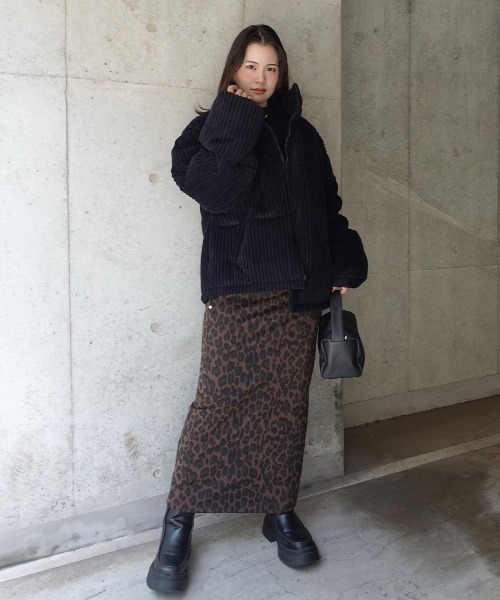 CORNERS（コーナーズ）の「ワイドコールスタンドブルゾン（ダウンジャケット/コート・レディース・チャコールグレー/ブラック・M）」の10枚目の写真