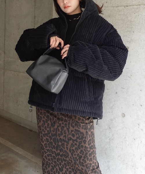 CORNERS（コーナーズ）の「ワイドコールスタンドブルゾン（ダウンジャケット/コート・レディース・チャコールグレー/ブラック・M）」の13枚目の写真