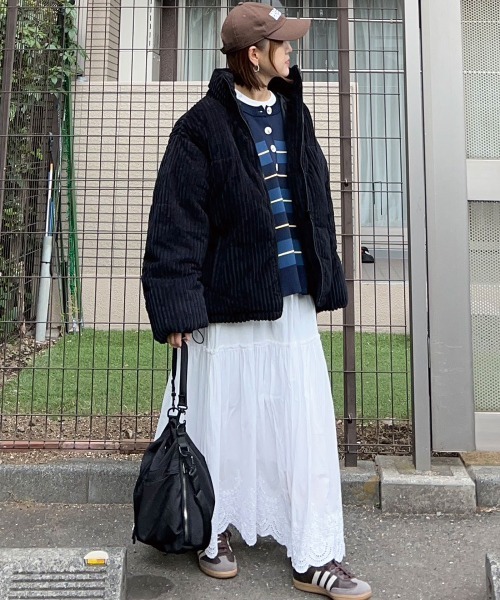 CORNERS（コーナーズ）の「ワイドコールスタンドブルゾン（ダウンジャケット/コート・レディース・チャコールグレー/ブラック・M）」の22枚目の写真