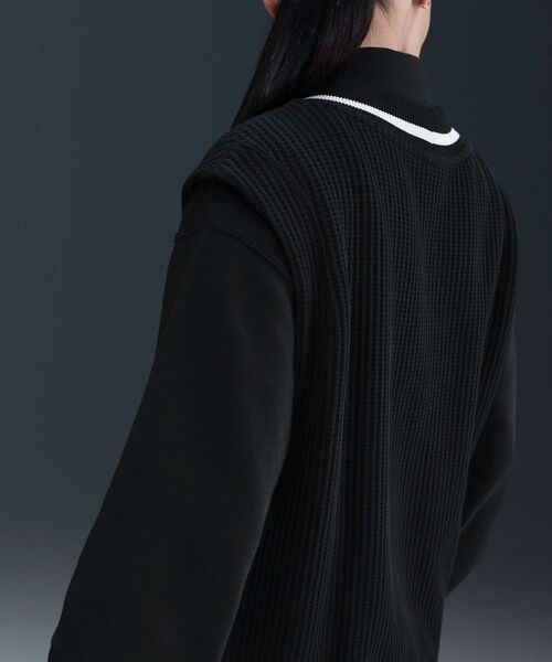 NIKE（ナイキ）の「ナイキ スポーツウェア ウィメンズ ワッフルニット ベスト / Nike Sportswear Women's Waffle-Knit Vest IM7483-010 Black（ベスト・レディース・ブラック・S/M/L/XS/XL）」の2枚目の写真