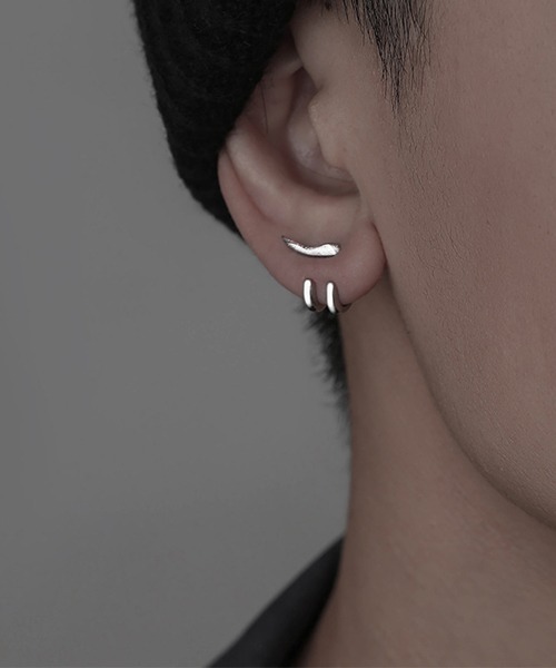 WARAIJOGO（ワライジョウゴ）の「変形ペアピアス/両耳用(T3)（ピアス（両耳用）・メンズ・シルバー・FREE）」の3枚目の写真