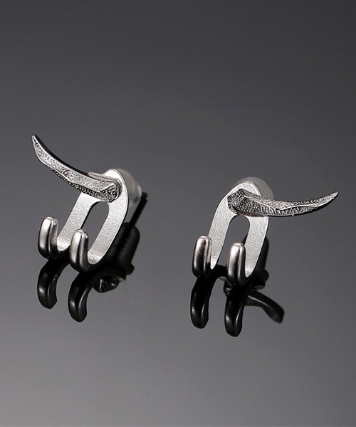 WARAIJOGO（ワライジョウゴ）の「変形ペアピアス/両耳用(T3)（ピアス（両耳用）・メンズ・シルバー・FREE）」の5枚目の写真