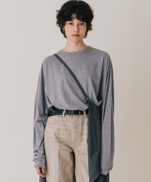 CREDONA(クレドナ)の「【THE C】 OVER L/S TEE/オーバーロングスリーブティー(Tシャツ/カットソー・レディース・ブラック/グレー/ブラウン/ホワイト・FREE)」の4枚目の写真