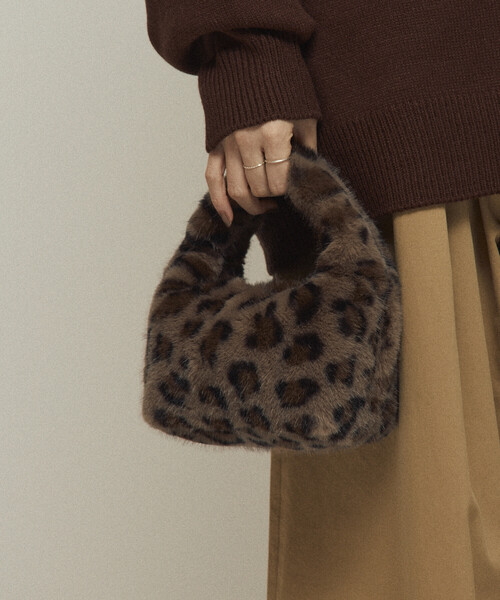 Firsthand（ファーストハンド）の「Firsthand/ファーストハンド フェイクファー ハンドバッグ（ハンドバッグ・レディース・ブラウン/レオパード/サックスブルー・ONE SIZE）」の3枚目の写真