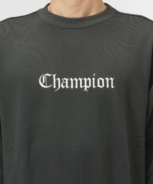 Champion(チャンピオン)の「【別注】チャンピオン CREW NECK SWEATSHIRT 限定コラボ(スウェット・メンズ・オフホワイト/ダークグレー・S/M/L/LL)」の6枚目の写真