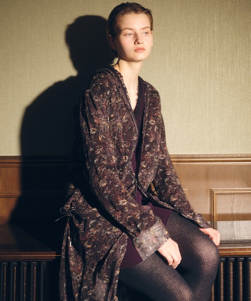 IRENENNE(アイレネ)の「ギャザードレスw/フローラル&ミネラルプリント / Gathered Dressw/Floral&Mineral Print(ワンピース・レディース・ブラウン/ライトピンク・36/38)」の4枚目の写真