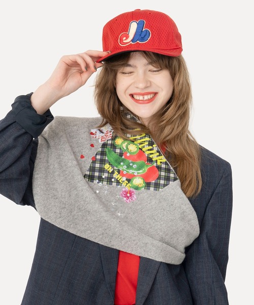 HEY!MrsROSE（ヘイミセスローズ）の「HEY! Mrs ROSE(ヘイ！ミセスローズ)HEY!コラージュストール（ストール/ショール・レディース・ブラック/グレー/ブルー/レッド・FREE）」の2枚目の写真