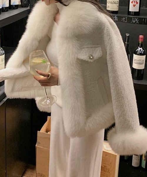 deux amour（ドゥーザムール）の「ファー付きツイードコート（その他アウター・レディース・ホワイト/ブラック・FREE）」の5枚目の写真