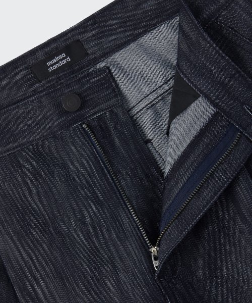 MUSINSA STANDARD（ムシンサスタンダード）の「バーティカルスラブセミバルーンデニムパンツ[ダークインディゴ]（デニムパンツ・メンズ・その他・29/30/31/33/26/27/28/40/38/36/34/32）」の4枚目の写真