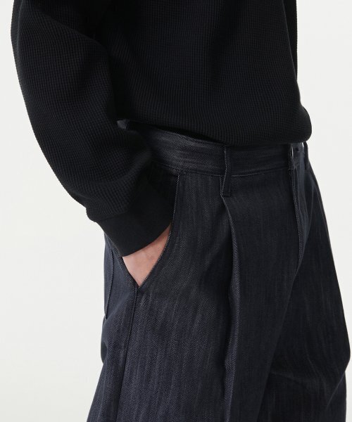 MUSINSA STANDARD（ムシンサスタンダード）の「バーティカルスラブセミバルーンデニムパンツ[ダークインディゴ]（デニムパンツ・メンズ・その他・29/30/31/33/26/27/28/40/38/36/34/32）」の5枚目の写真