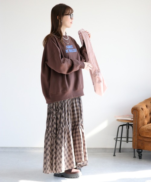 cepo(セポ)の「裏起毛ビーズロゴ刺繍スウェットプルオーバー(Tシャツ/カットソー・レディース・ブラウン/スミクロ/オートミール・FREE)」の7枚目の写真