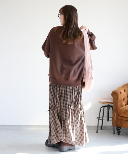 cepo(セポ)の「裏起毛ビーズロゴ刺繍スウェットプルオーバー(Tシャツ/カットソー・レディース・ブラウン/スミクロ/オートミール・FREE)」の6枚目の写真