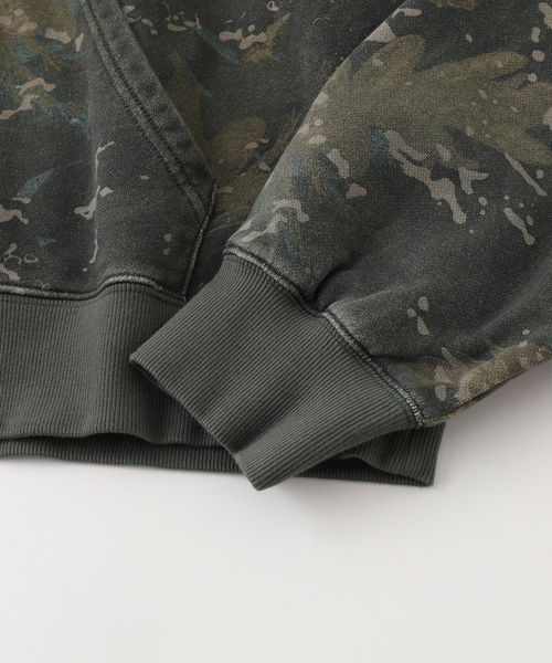 Carhartt WIP(カーハートダブリューアイピー)の「CARHARTT WIP / カーハート ダブリューアイピー HOODED BENTON SWEAT JACKET(パーカー・メンズ・ブラック/カーキ・MEDIUM/LARGE/X-LARGE)」の4枚目の写真