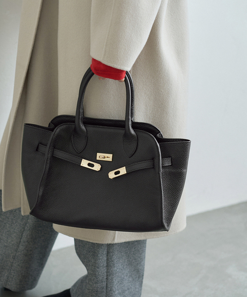 IENA（イエナ）の「《WEB限定/追加》AULENTTI/オウレンティ 別注 BELT BAG トートバッグ（トートバッグ・レディース・ブラック/ブラウン・FREE）」の4枚目の写真