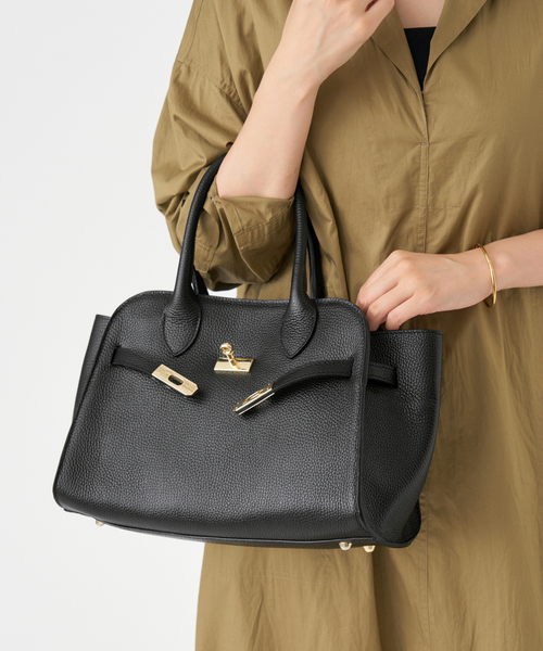 IENA（イエナ）の「《WEB限定/追加》AULENTTI/オウレンティ 別注 BELT BAG トートバッグ（トートバッグ・レディース・ブラック/ブラウン・FREE）」の11枚目の写真