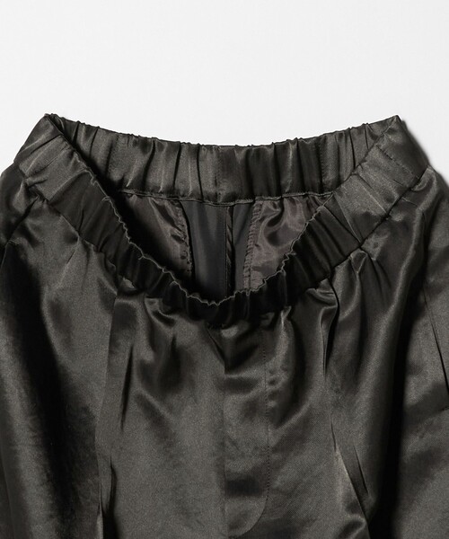 ASTRAET(アストラット)の「<ASTRAET>アセテート サテン ソクショウワイドパンツ(その他パンツ・レディース・ブラック/ダークブラウン・00/0/1)」の17枚目の写真