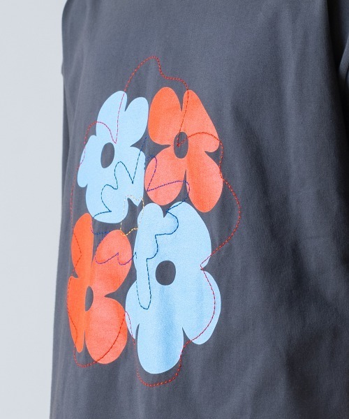 rehacer（レアセル）の「rehacer TEE : Retro Flower Wide TEE / レトロフラワーワイドT-shirt（Tシャツ/カットソー・メンズ・ブラック/ホワイト・MEDIUM/SMALL/X-LARGE/LARGE）」の11枚目の写真