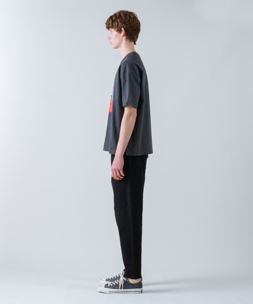 rehacer（レアセル）の「rehacer TEE : Retro Flower Wide TEE / レトロフラワーワイドT-shirt（Tシャツ/カットソー・メンズ・ブラック/ホワイト・MEDIUM/SMALL/X-LARGE/LARGE）」の4枚目の写真