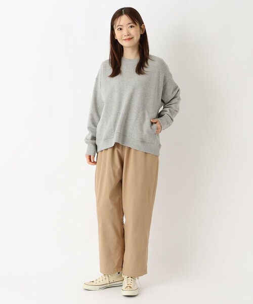 one'sterrace(ワンズテラス)の「綿裏毛ポケット入りプルオーバー(スウェット・レディース・アイボリー系8/ブラック系8/グレー系4・02)」の17枚目の写真