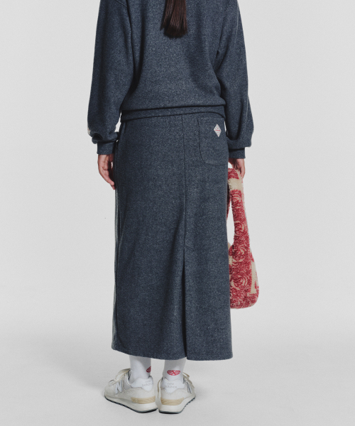 MENASOO(ミナス)の「Terry Fleece Long Skirt_Charcoal(スカート・レディース・チャコール・1/2)」の3枚目の写真