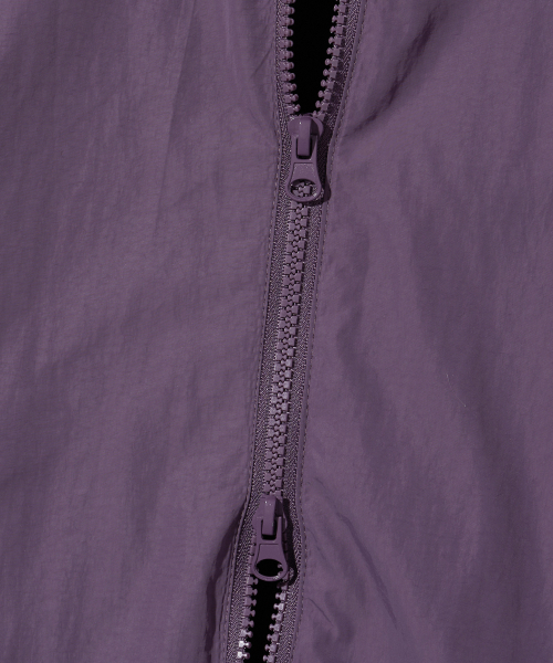 BROWNBREATH（ブラウンブレス）の「TAG NYLON TRACK JACKET - PURPLE（ナイロンジャケット・レディース・その他・S/M/L/XL）」の5枚目の写真