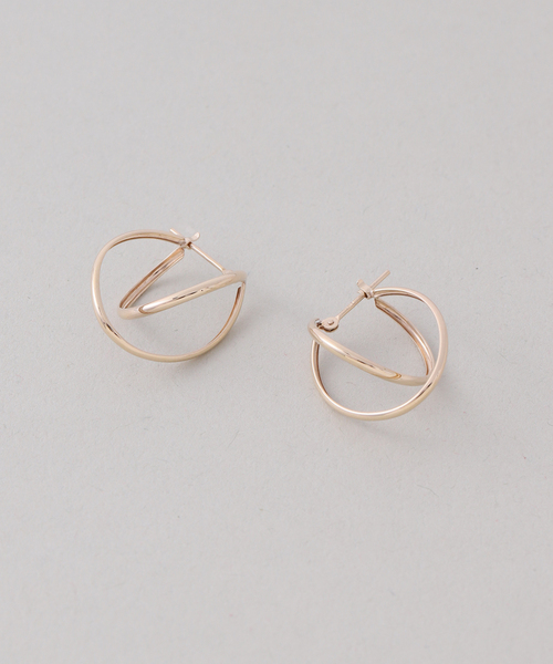 Lilas（リラ）の「20mm2ラインカーブフープピアス K10（両耳）（ピアス（両耳用）・レディース・ゴールド・FREE）」の8枚目の写真