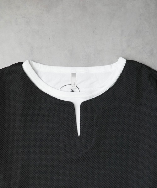 B.I.D.(ビーアイディー)の「《ハニカムストレッチ レイヤード風キーネックTシャツ》(Tシャツ/カットソー・レディース・グレー/ホワイト/ブラック・MEDIUM/LARGE)」の13枚目の写真