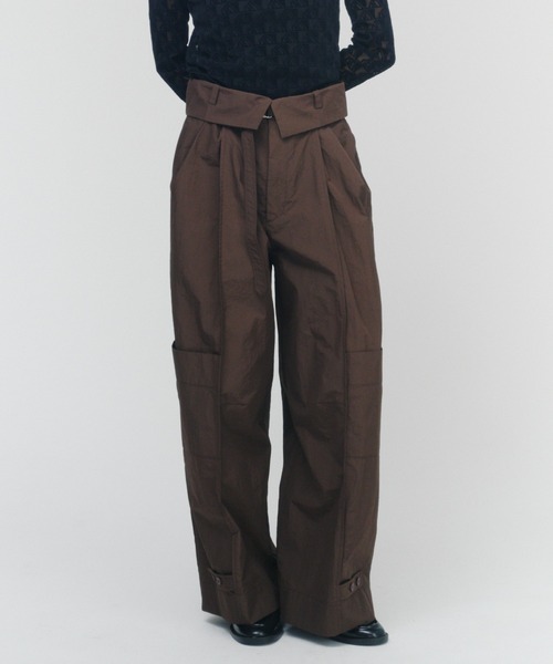 THINGS THAT MATTER(シングス ザット マター)の「WORK TAFFETA PANTS / ワーク タフタ パンツ(その他パンツ・レディース・ブラウン/ホワイト/ブラック・FREE)」の1枚目の写真