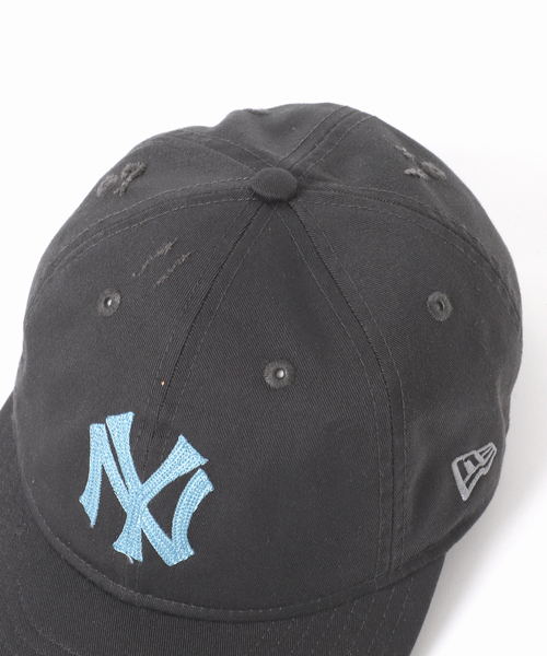 NEW ERA（ニューエラ）の「NEW ERA / ニューエラ 別注 9THIRTY(TM) ハードウォッシュ Yankees（キャップ・メンズ・チャコールグレー/アイボリー・FREE）」の13枚目の写真