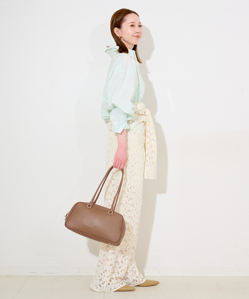 SLOBE IENA（スローブイエナ）の「《追加》SLOBE ロングハンドルボストン（ボストンバッグ・レディース・キャメル/ブラック・FREE）」の6枚目の写真