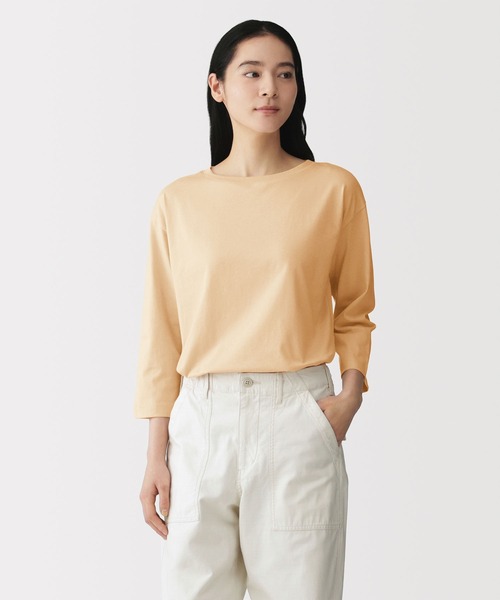 無印良品（ムジルシリョウヒン）の「婦人　天竺編みボートネック七分袖Ｔシャツ（Tシャツ/カットソー・レディース・ブラック/スモークピンク/オレンジ/ダークグレー/ライトパープル/ホワイト/ライトグレー・S/M/L/XL）」の7枚目の写真