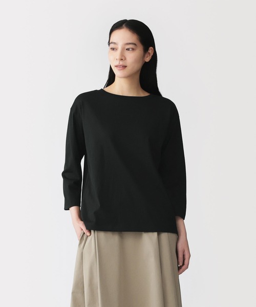 無印良品（ムジルシリョウヒン）の「婦人　天竺編みボートネック七分袖Ｔシャツ（Tシャツ/カットソー・レディース・ブラック/スモークピンク/オレンジ/ダークグレー/ライトパープル/ホワイト/ライトグレー・S/M/L/XL）」の2枚目の写真