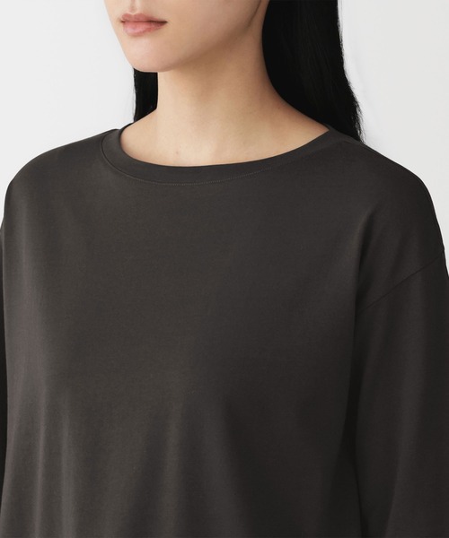 無印良品（ムジルシリョウヒン）の「婦人　天竺編みボートネック七分袖Ｔシャツ（Tシャツ/カットソー・レディース・ブラック/スモークピンク/オレンジ/ダークグレー/ライトパープル/ホワイト/ライトグレー・S/M/L/XL）」の18枚目の写真